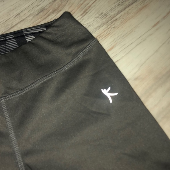 Cropped Leggings - Picture 3 of 4